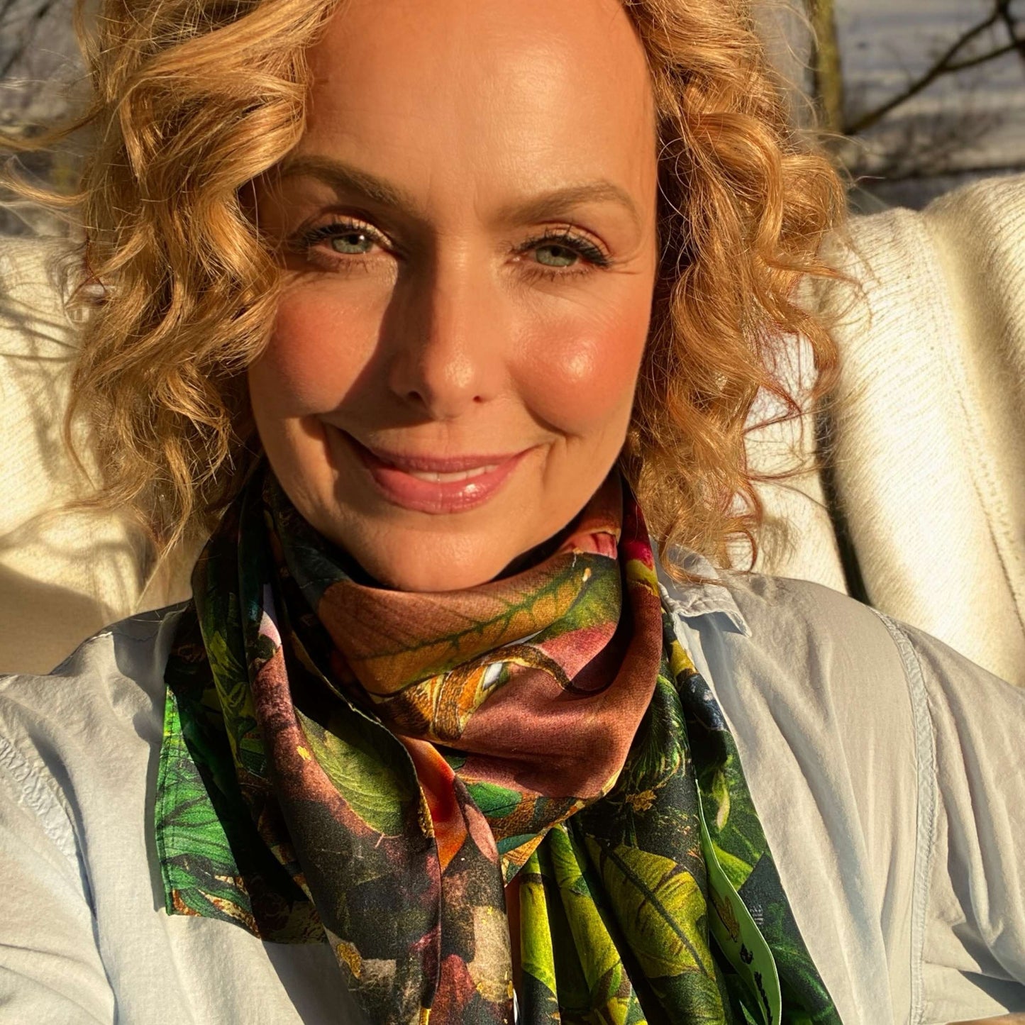 VIBRANT ‘Drama Scarf‘